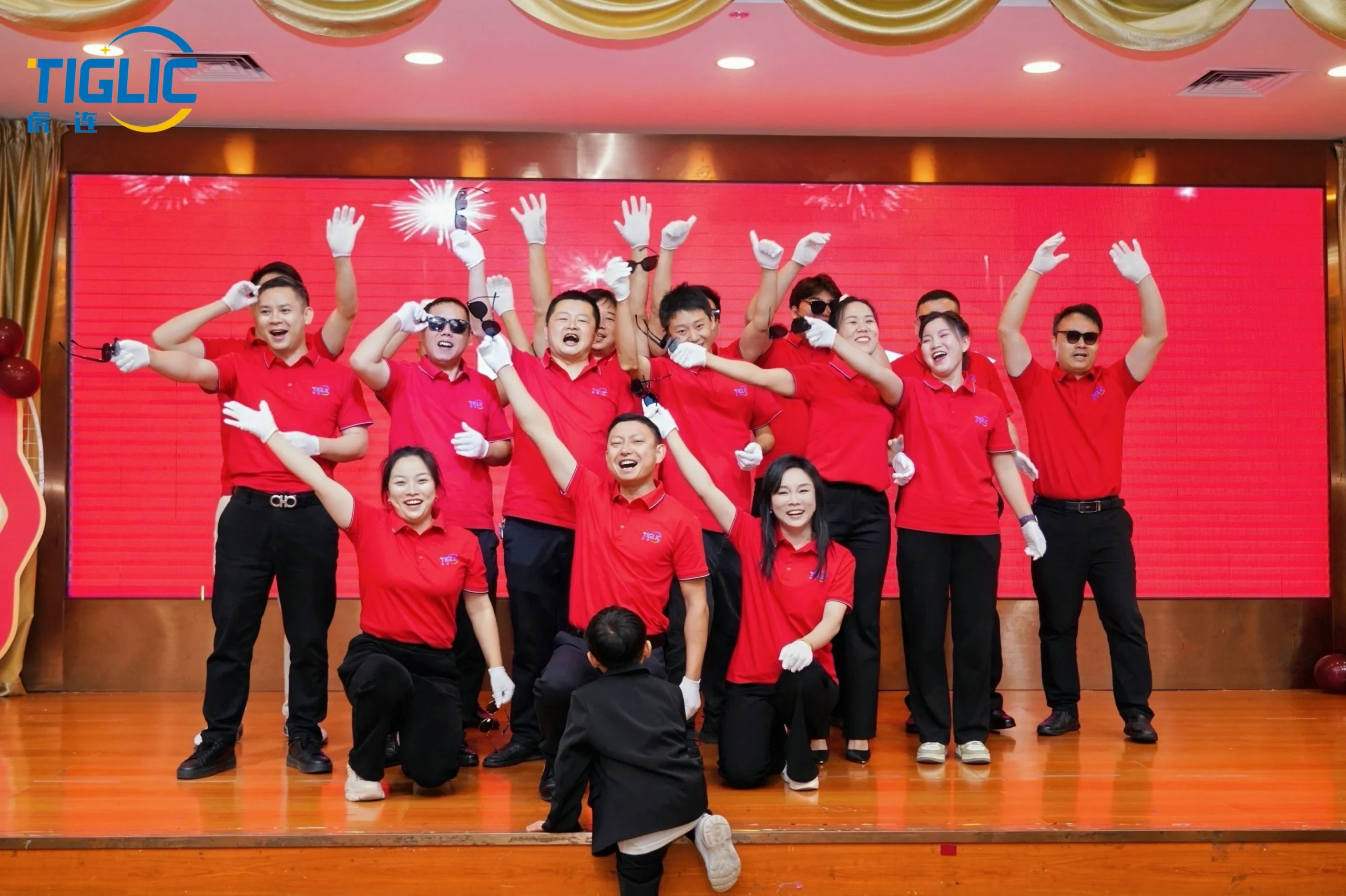 舞台表演