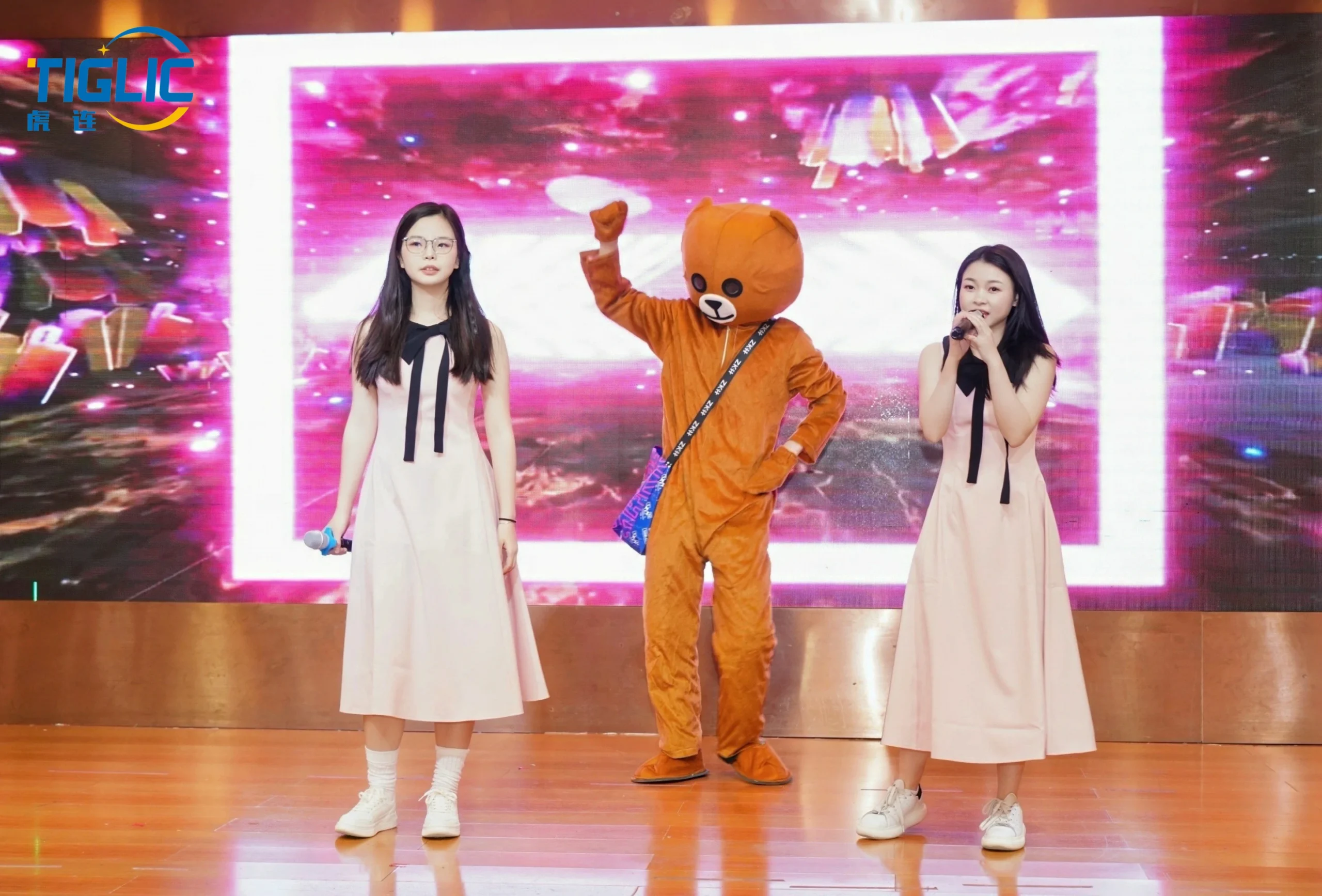 舞台表演
